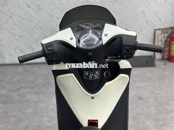 SH150 nhập Ý 2006Fi up áo(gop 0 giam cavet)
