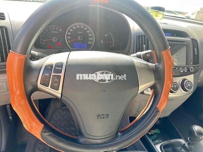Hyundai Avante 2015 1.6 MT - 140000 km