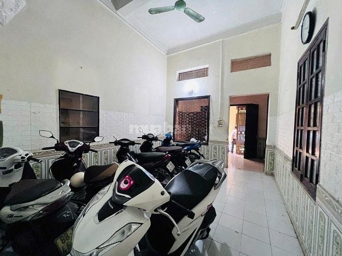 Bán nhà phố Vương Thừa Vũ, Thanh Xuân 60m, 3 tầng. Giá: 16.5 tỷ