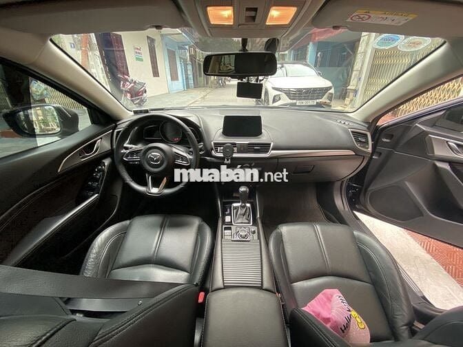 Mazda 3 2019 1.5L Luxury - 41000 km