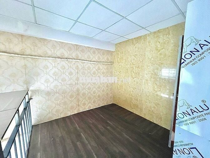 GÁC CAO RỘNG RÃI Ở ĐƯỢC 4 NGƯỜI - MẶT ĐƯỜNG NGAY ĐH NGÂN HÀNG