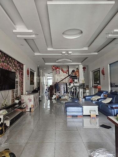 Bán nhà KDC Nam Long, P. TTĐ, Quận 7: 5 x 26, giá 25 tỷ.