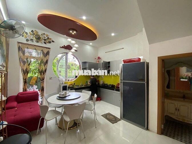 CHO THUÊ NHÀ 3 TẦNG MT DƯƠNG ĐỨC HIỀN , 3PN , FULL NỘI THẤT