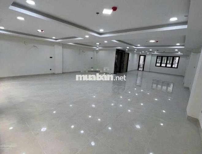 Toà nhà góc 3 Mặt tiền đường  Cộng Hoà - Tân Bình Gần Sân Bay