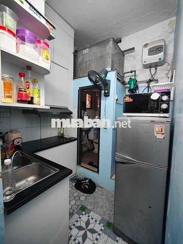 Bán nhà tập thể phố 8/3 oto đỗ chân cầu thang nhà đẹp 2 thoáng ở ngay