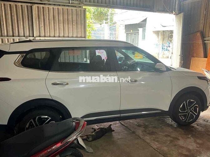 Kia Carens 2023 - 16000 km