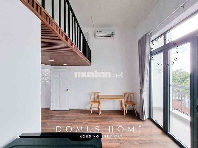Căn hộ gác lớn, rộng 35m2, có bancol, sát bên cầu Tân Thuận