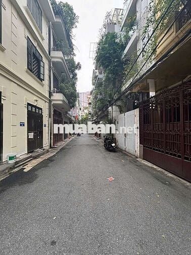 9 tỷ-Nhà phố Lạc Trung-Yên Lạc, 40m2, 3 tầng, khu phân lô quân đội