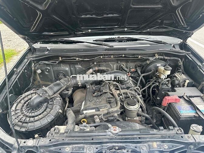 Toyota Fortuner 2011 2.7V - 155000 km