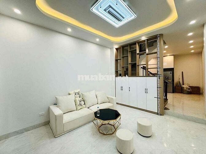 Khương Trung, 30m ra phố, trước nhà 3m, nhà đẹp. 37mx6T. Chỉ 8,4 tỷ