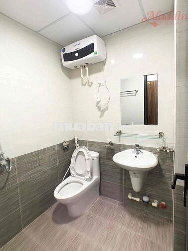 CHO THUÊ CCMN PHỐ PHÚ DIỄN. 1N1K . THANG MÁY. Ô TÔ ĐỖ CỬA. GIÁ 4TR5