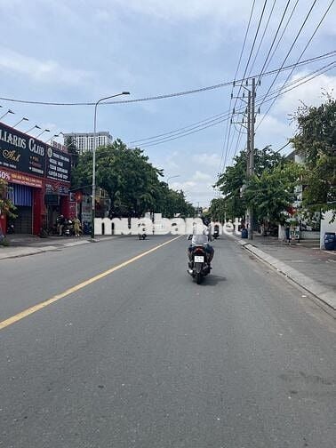 KHO XƯỞNG 360M2 ĐÔNG HOÀ DĨ AN ĐƯỜNG XE TẢI LỚN