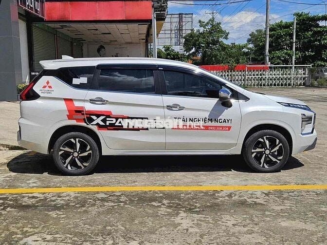 Mitsubishi Xpander 2025 Premium 1.5 AT - 12000 km