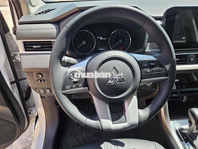 Mitsubishi Xpander 2025 Premium 1.5 AT - 12000 km