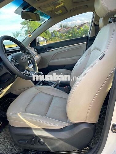 Hyundai Elantra 2020 2.0 AT - 72000 km