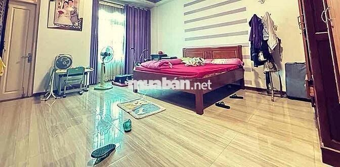 BÁN ĐẤT - TẶNG NHÀ DÂN XÂY CHẮC CHẮN-LÔ GÓC CỰC THOÁNG- GẦN THÀNH PHỐ
