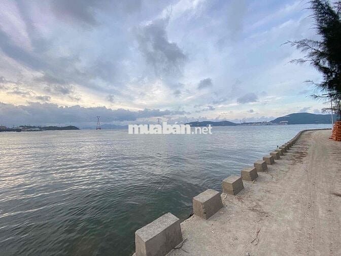 VIEW TRỰC DIỆN BIỂN - ĐẤT Ở ĐÔ THỊ