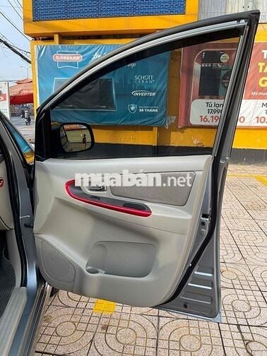 Toyota Innova 2012 2.0G - 112000 km số tự động