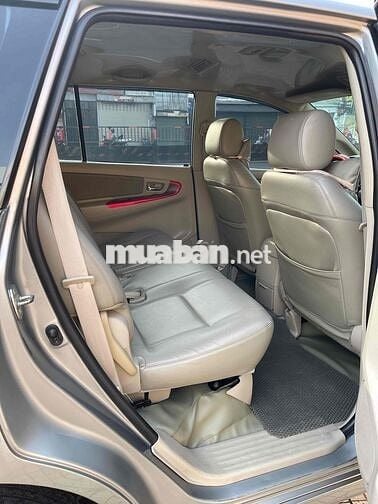 Toyota Innova 2012 2.0G - 112000 km số tự động