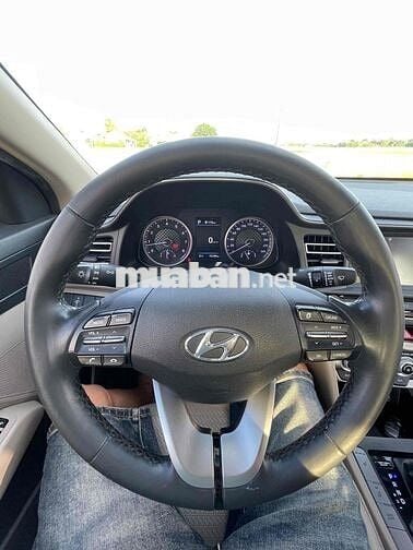 Hyundai Elantra 2020 2.0 AT - 72000 km