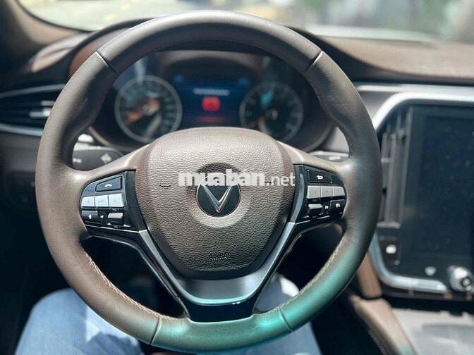 Vinfast Lux A Plus 2020
