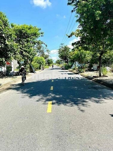 Bán lô đất đường Hằng Phương Nữ Sĩ 7m5 gần cầu Khuê Đông