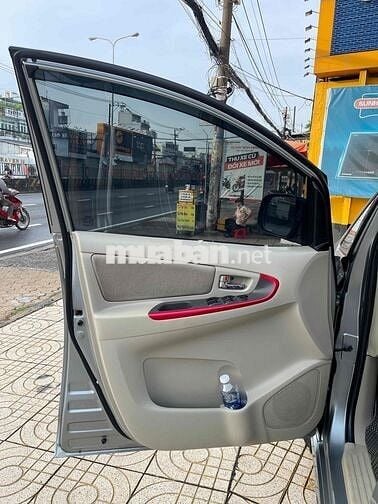 Toyota Innova 2012 2.0G - 112000 km số tự động