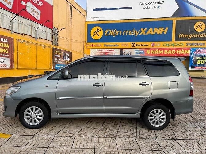 Toyota Innova 2012 2.0G - 112000 km số tự động
