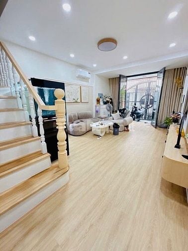 Nhà đẹp Ông Ích Khiêm Q11 gần bệnh viện, trường học, chợ - giá 1,57 Tỷ