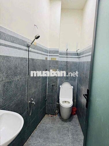 NHÀ 2 PHÒNG FULL NỘI THẤT HẺM HẬU GIANG