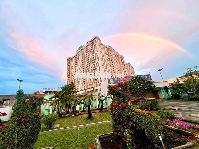 Bán căn hộ Urban Green. tầng cao view thoáng