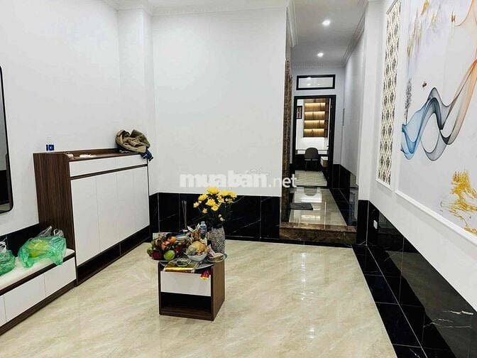 Bán Nhà Cổ Nhuế - 52M2 - Nhiều Phòng - Thang Máy - Ngõ Rộng