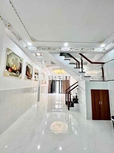 Nhà Đẹp 2 Tầng — Gần Phan Anh Tô Hiệu Cây Keo (4m x 13m) Hướng Tây Bắc