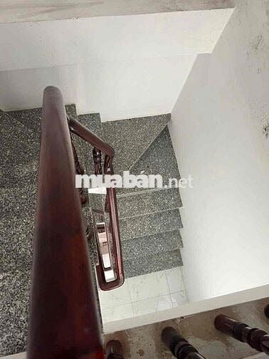 Bán nhà 1 trệt, 3 lầu, 1 thượng ở hẻm 3m 27/36 Bùi Tư Toàn