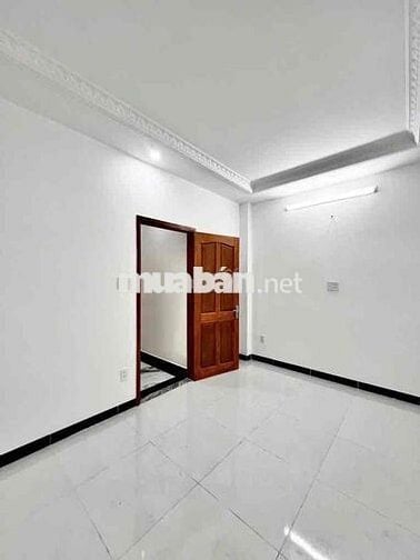 💥 Siêu phẩm 5 tầng Tỉnh Lộ 10- sát khu Tên Lửa💥 (4.4m x 12m) Hướng Tây