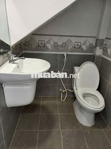 Nhà siêu đẹp hẻm 127 Lê Thúc Hoạch 45m2 x 4.5m, 2 tầng, chỉ 3.7 tỷ