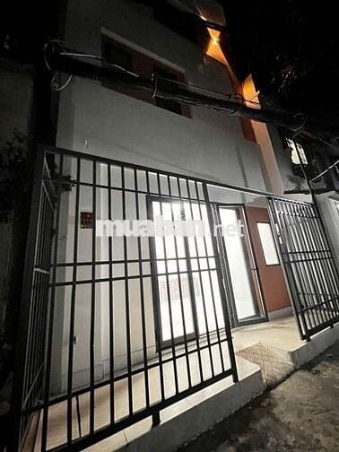 Cho thuê nhà mới xây, sau căn mặt tiền đường Quang Trung p10 gò vấp