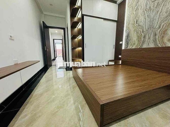 Bán Nhà Cổ Nhuế - 52M2 - Nhiều Phòng - Thang Máy - Ngõ Rộng