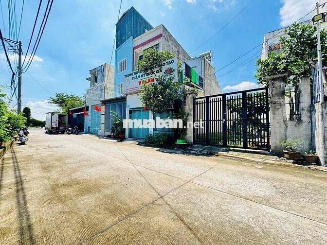 Bán 2 Lô Đất Mặt tiền kênh 1/ Sông sài gòn Quận 12