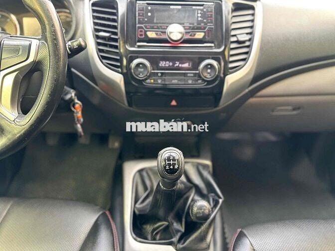 Mitsubishi Triton 2017 2 cầu