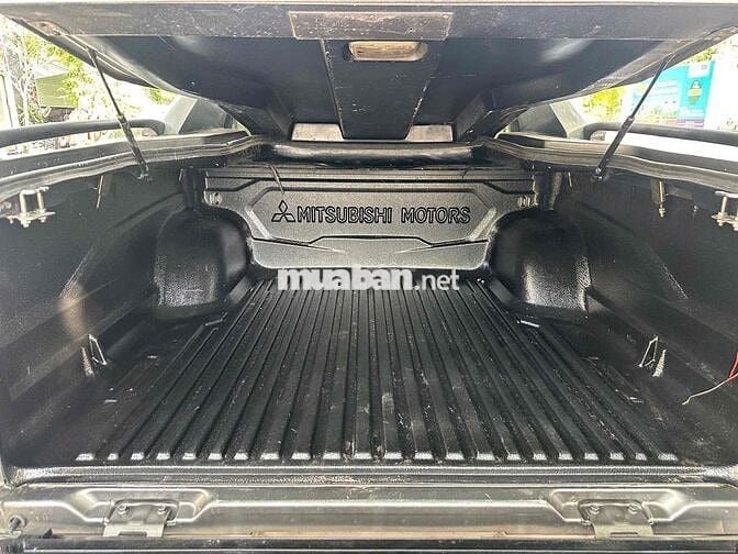 Mitsubishi Triton 2017 2 cầu