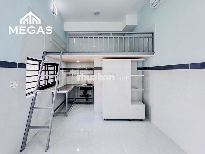Phòng có gác, ban công- diện tích 25m2- ngay đường Phạm Văn Đồng