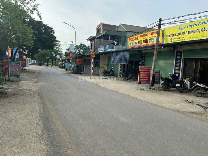đất chính chủ người nhà bán,ac quan tâm ib zalo e 898330698