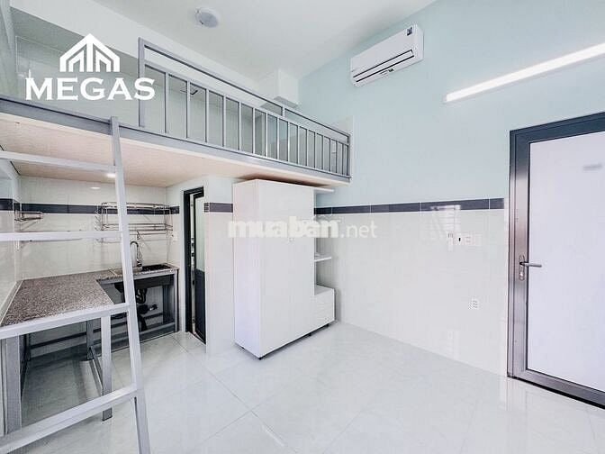 Phòng có gác, ban công- diện tích 25m2- ngay đường Phạm Văn Đồng
