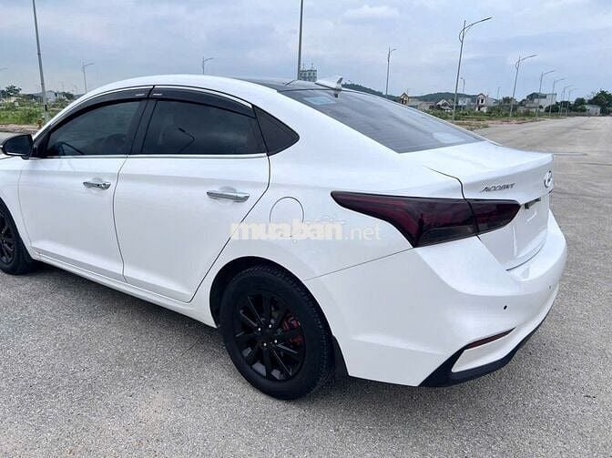 Hyundai Accent 2020 1.4AT - 72100 km