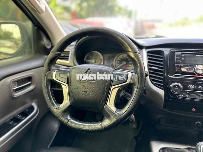 Mitsubishi Triton 2017 2 cầu