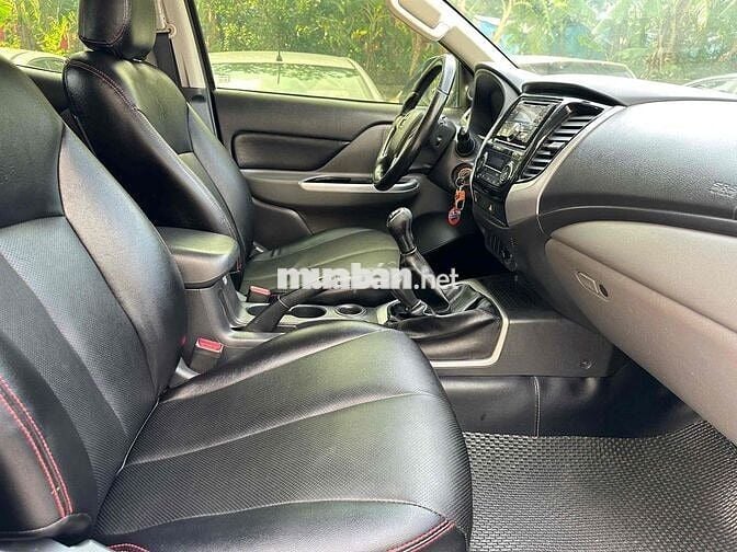 Mitsubishi Triton 2017 2 cầu
