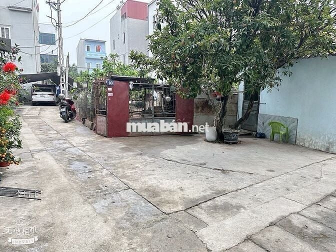 NAM HỒNG VỊ TRÍ ĐẸP, MẶT TIỀN RỘNG, Ô TÔ VÀO ĐẤT, GIÁ RẺ.