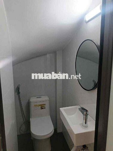 Bán gấp nhà 30m2 tại Tây Mỗ, 5,55 tỷ, 3PN + 4WC + 5 tầng, Hà Nội