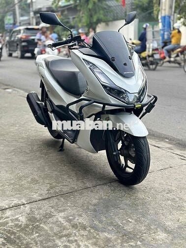 HONDA PCX160 ĐỜI 2024 . XE CHÍNH CHỦ CÒN MỚI 95%